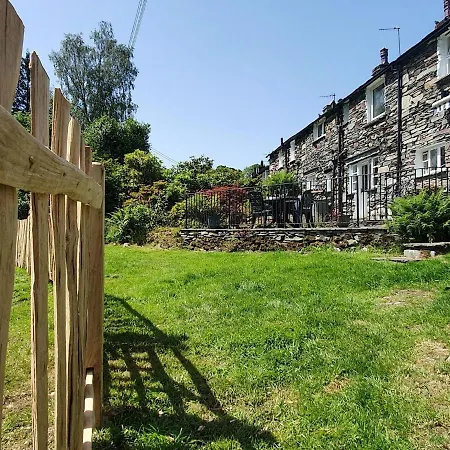 Semesterbostad Provincial Holiday At With Lush Green Garden Elterwater